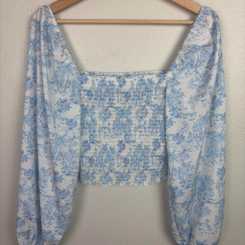 BCBGeneration White and Blue Patterned Blouse NWT - image 3